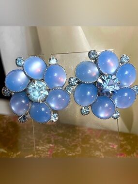 Vintage Signed Judy Lee Blue Moonglow Silver-Tone Clip-On Earrings